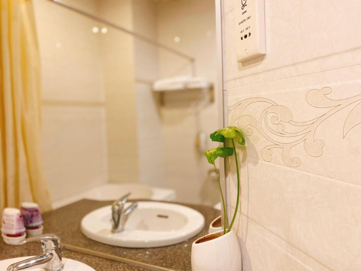Dong Xuyen Hotel Long Xuyên エクステリア 写真