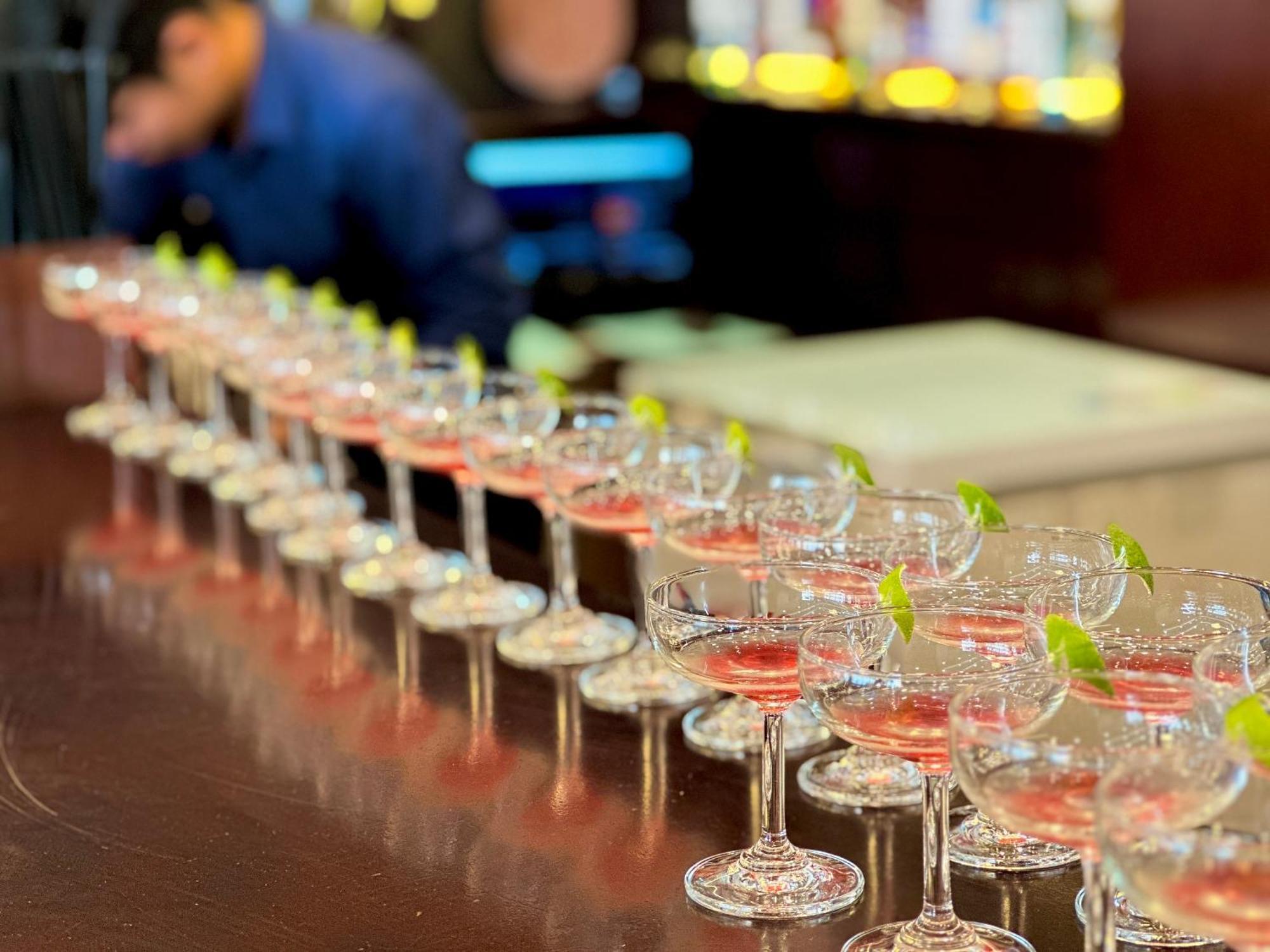 Dong Xuyen Hotel Long Xuyên エクステリア 写真