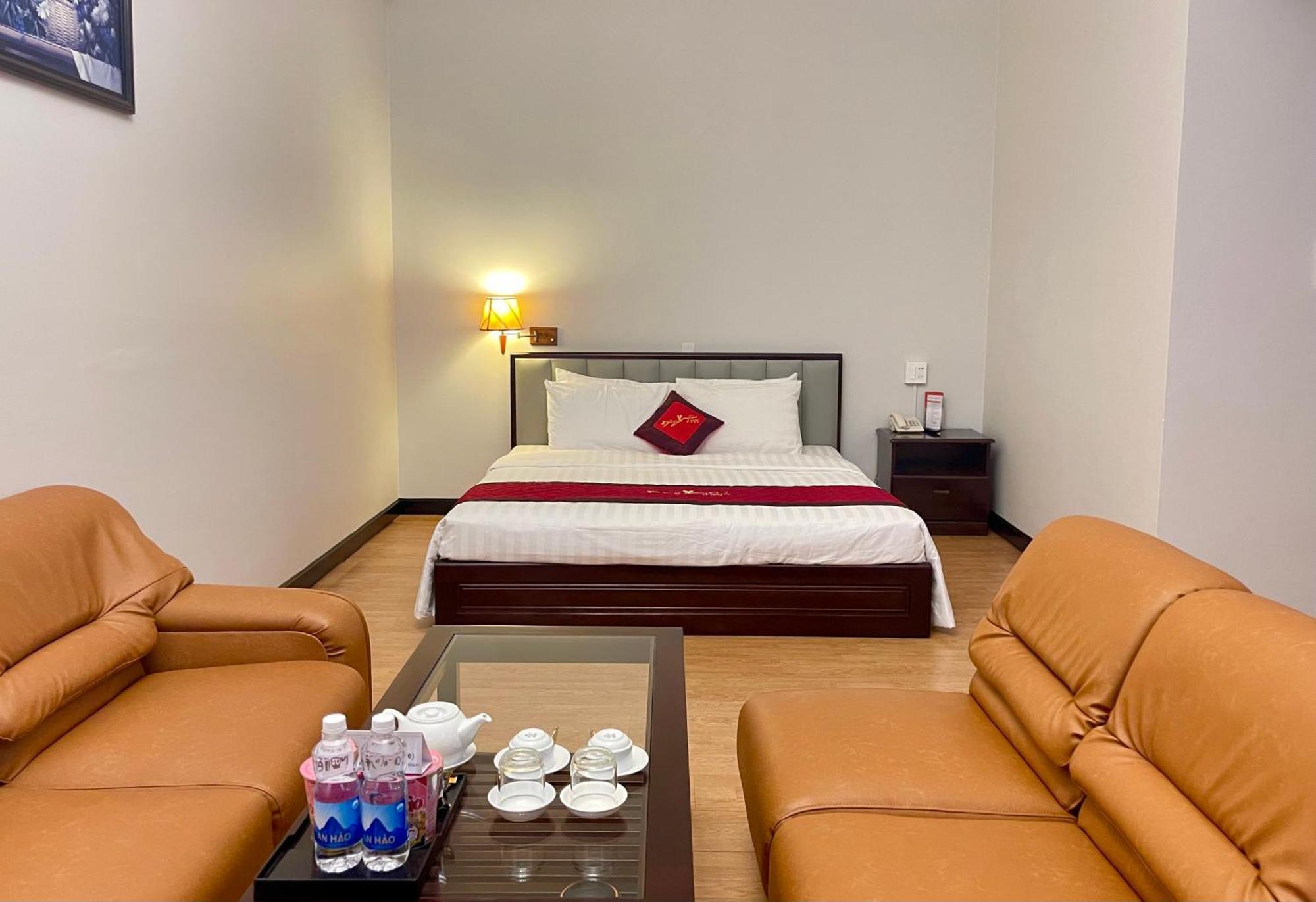 Dong Xuyen Hotel Long Xuyên エクステリア 写真