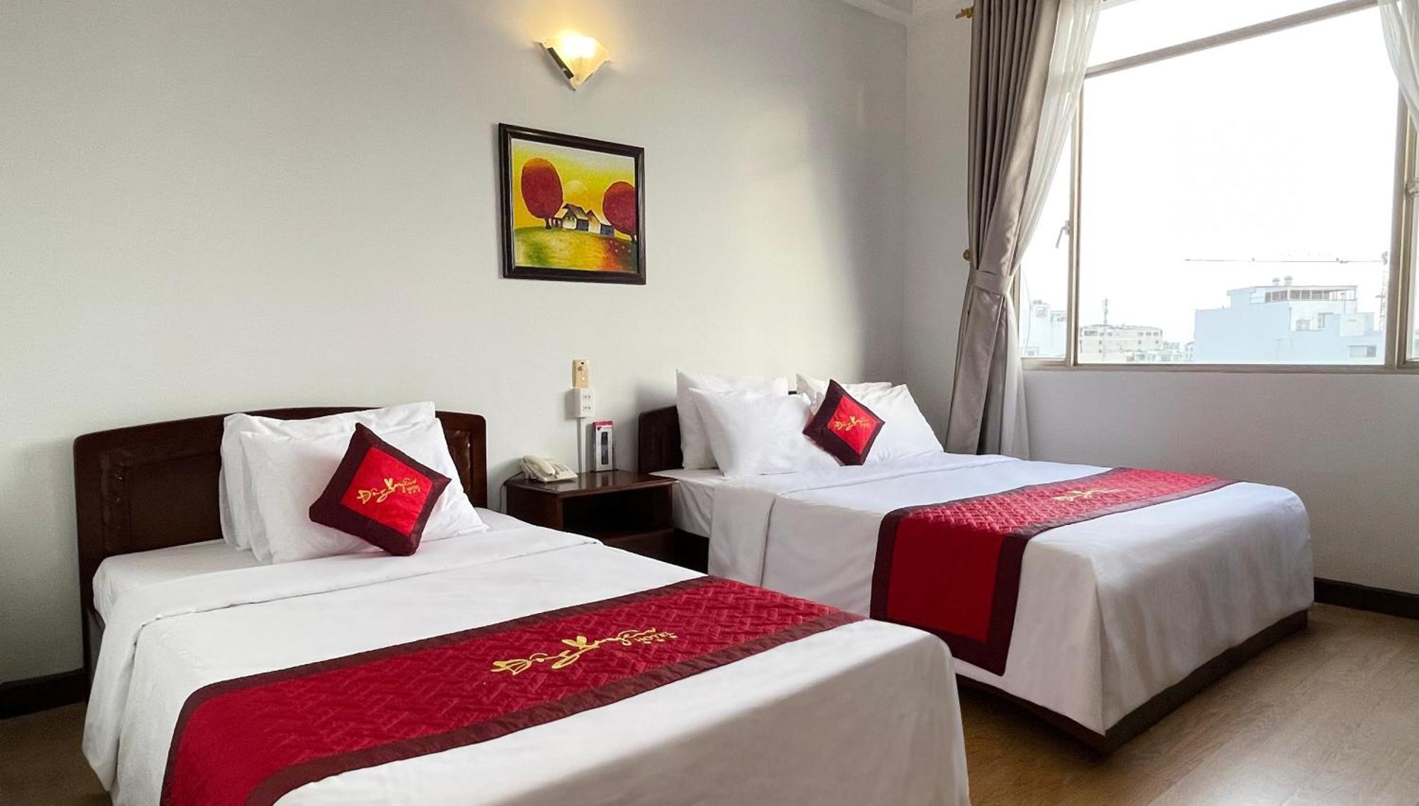 Dong Xuyen Hotel Long Xuyên エクステリア 写真