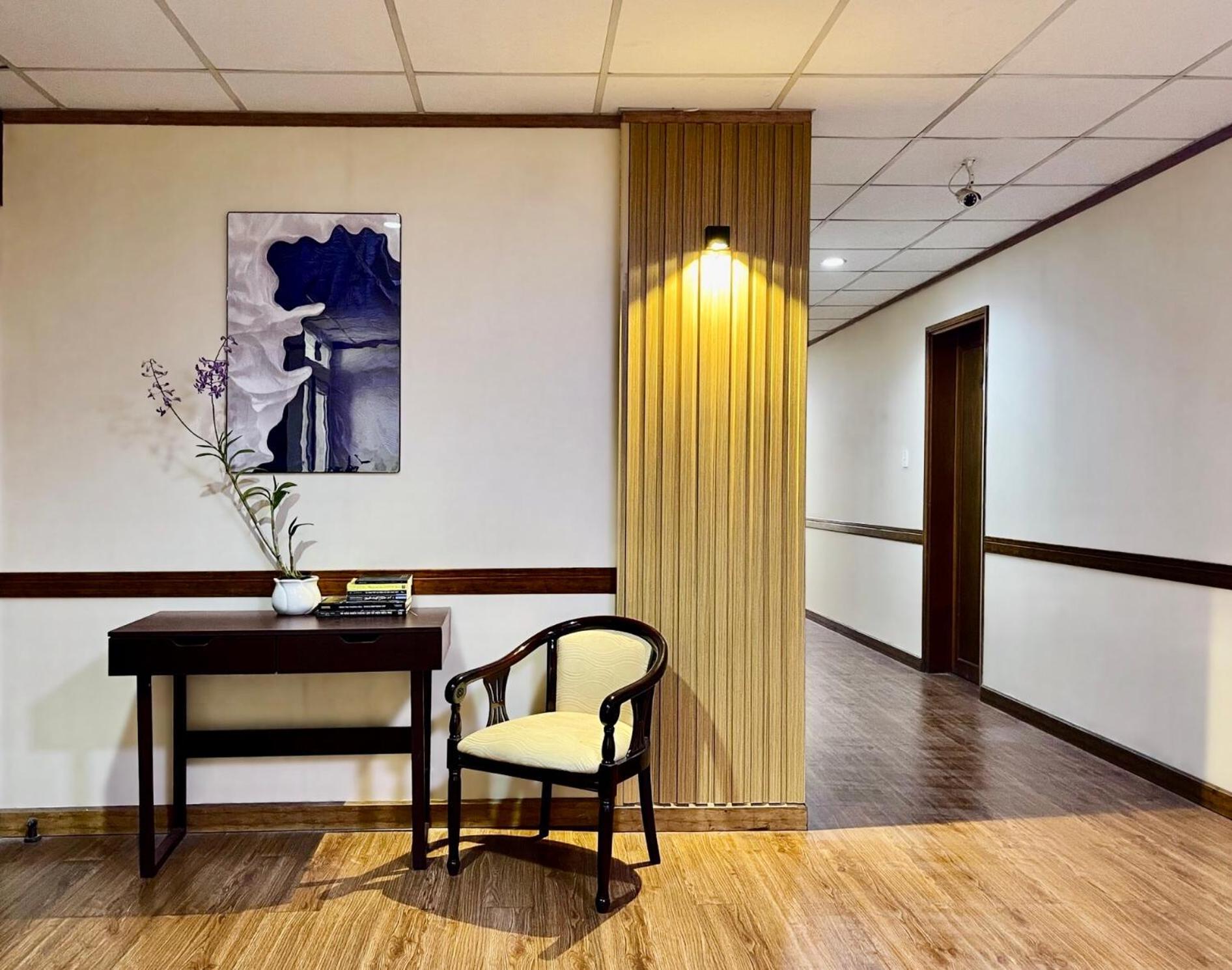 Dong Xuyen Hotel Long Xuyên エクステリア 写真