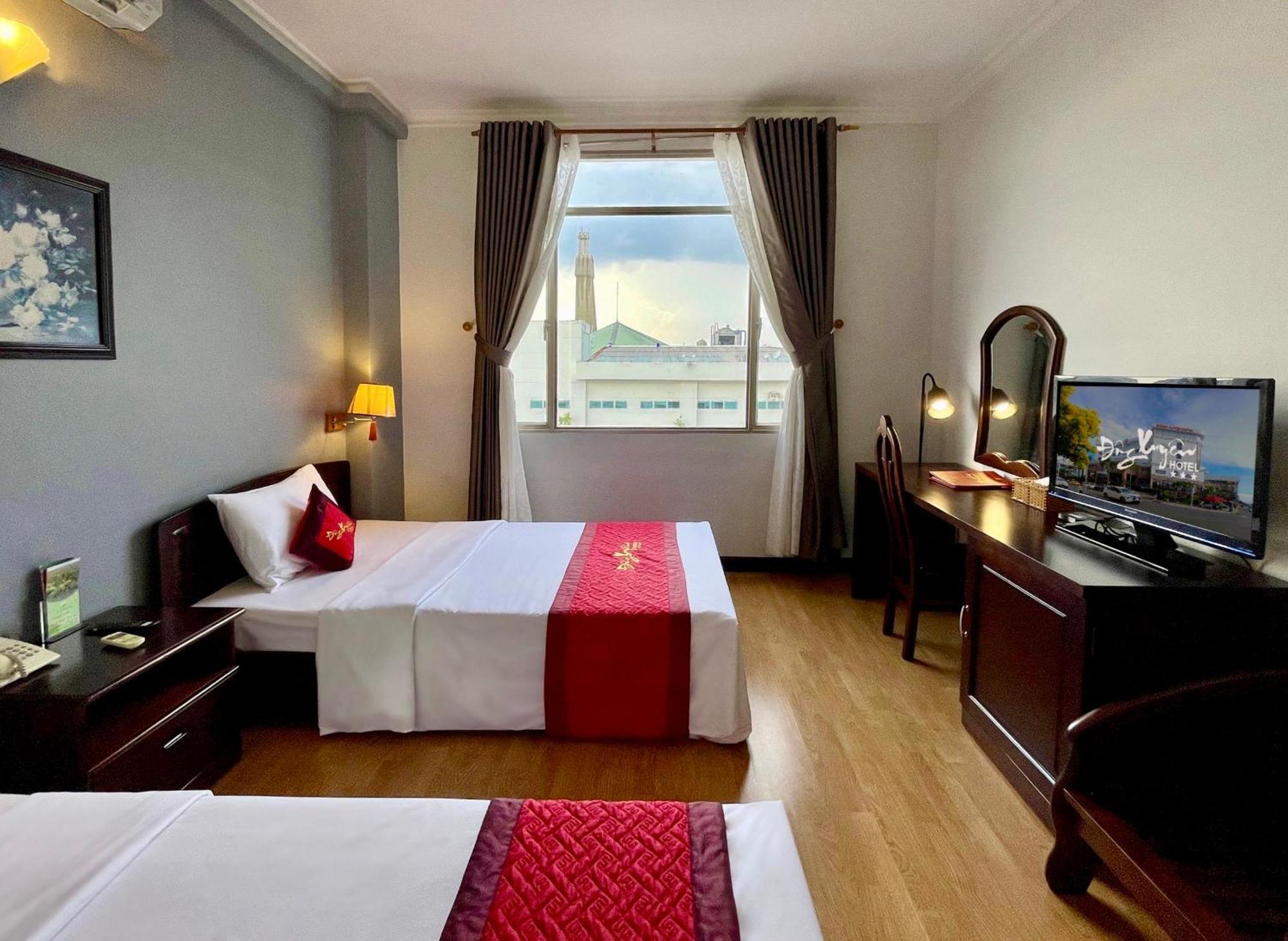 Dong Xuyen Hotel Long Xuyên エクステリア 写真