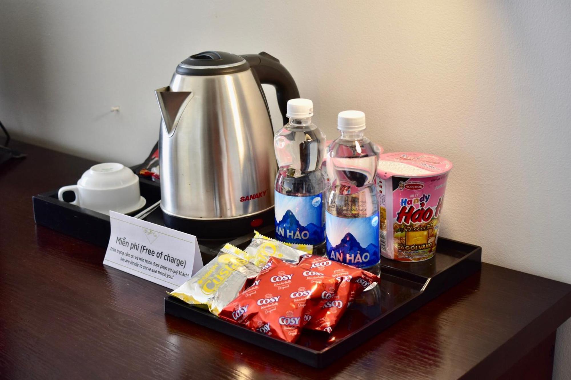 Dong Xuyen Hotel Long Xuyên エクステリア 写真