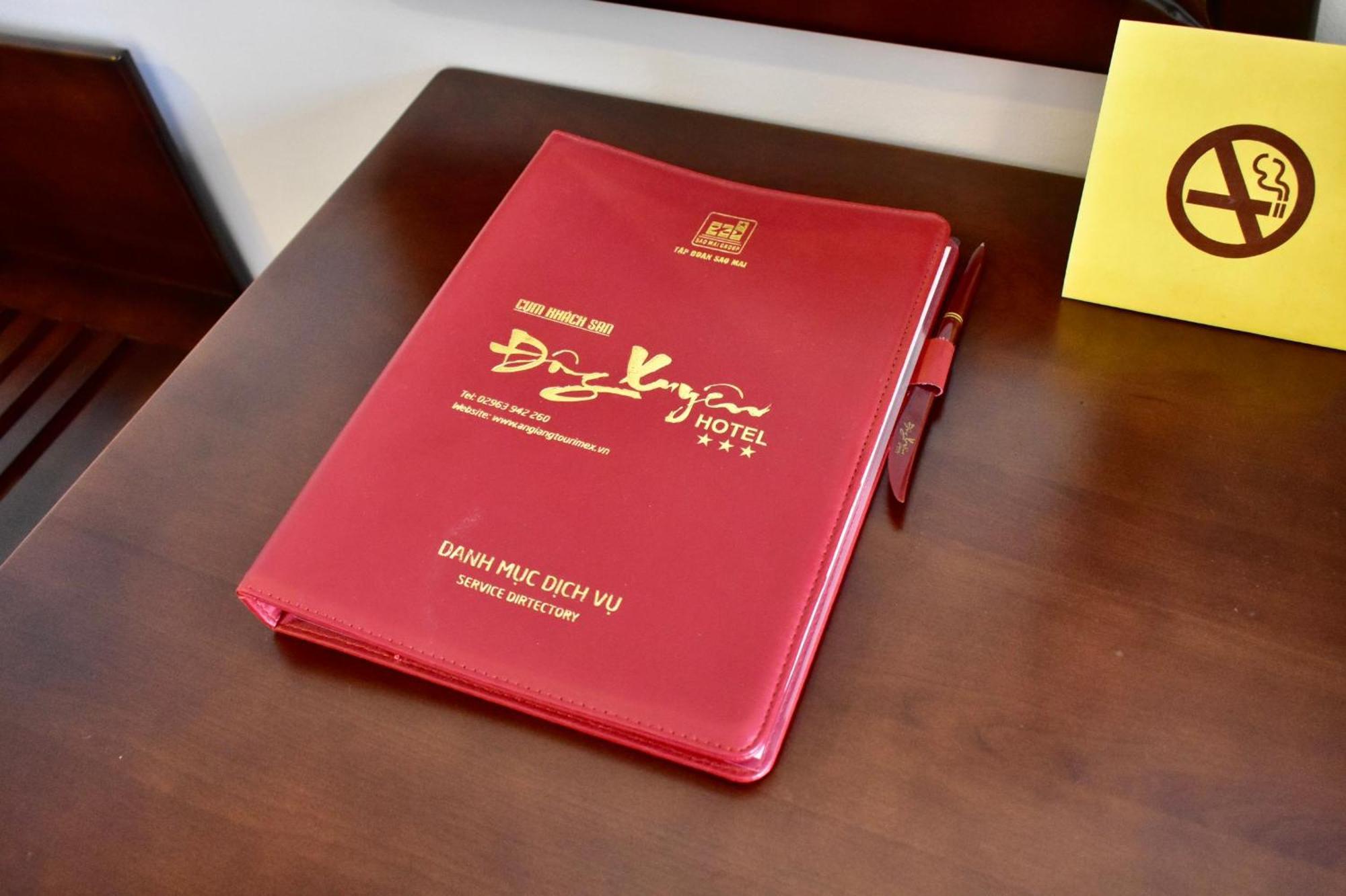 Dong Xuyen Hotel Long Xuyên エクステリア 写真